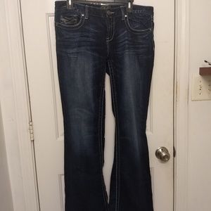 Maurices jeans